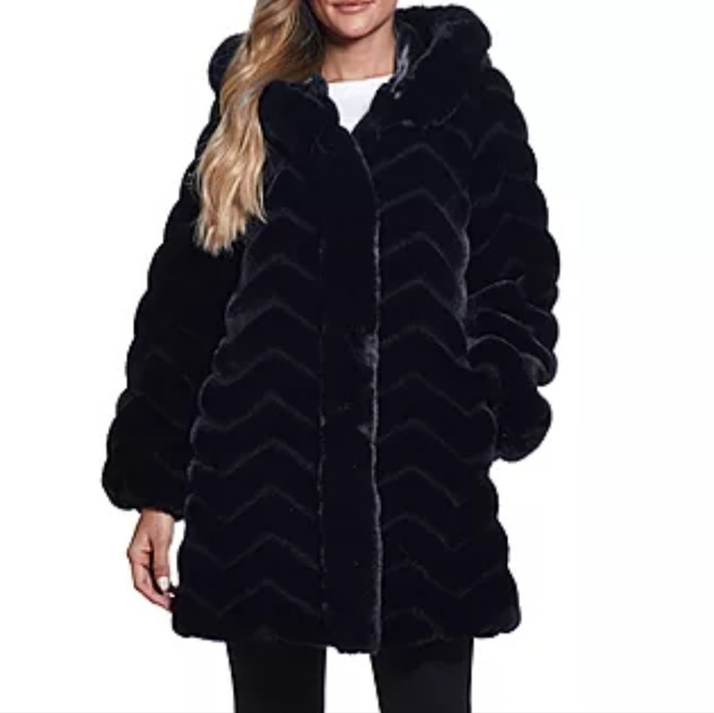 *NWOT Miss Gallery Hooded Heavyweight Faux Fur Textured Coat